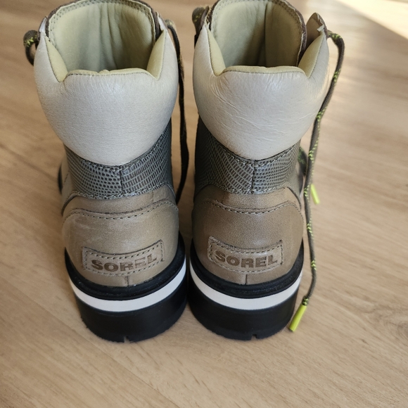 Sorel Womens Tan Lennox Hiking Boots Sz 7 EUC - Picture 3 of 7